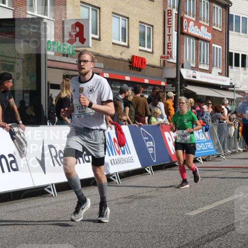 15.09.2024 - PSD Bank Halbmarathon Michael Strokosch http://msf.ph/oto/7065494 15.09.2024 11:57:31 Ziel 978, 1281, 1505, 1647, 1827, 1920, 1987, 2141, 2510, 2905, 2929 meine-sportfotos.de