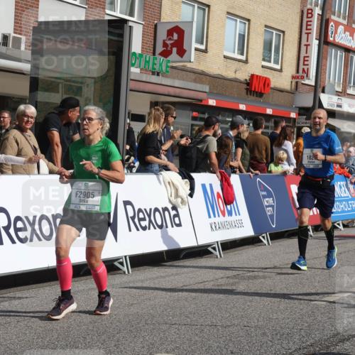 15.09.2024 - PSD Bank Halbmarathon Michael Strokosch http://msf.ph/oto/7065505 15.09.2024 11:57:32 Ziel 806, 978, 1281, 1289, 1505, 1647, 1827, 1920, 1987, 2141, 2510, 2905, 2929 meine-sportfotos.de