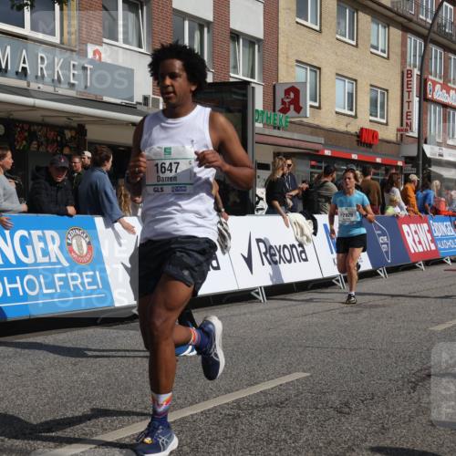 15.09.2024 - PSD Bank Halbmarathon Michael Strokosch http://msf.ph/oto/7065519 15.09.2024 11:57:34 Ziel 806, 978, 1281, 1289, 1505, 1647, 1827, 1920, 1987, 2141, 2905, 2929 meine-sportfotos.de