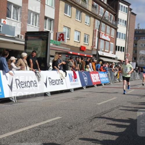 15.09.2024 - PSD Bank Halbmarathon Michael Strokosch http://msf.ph/oto/7065542 15.09.2024 11:57:37 Ziel 806, 978, 1281, 1289, 1302, 1647, 1827, 1920, 1987, 2905, 2929 meine-sportfotos.de