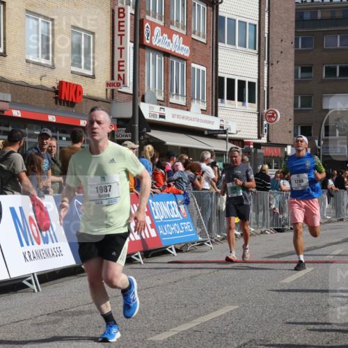 15.09.2024 - PSD Bank Halbmarathon Michael Strokosch http://msf.ph/oto/7065550 15.09.2024 11:57:38 Ziel 806, 978, 1281, 1289, 1302, 1647, 1827, 1920, 1987, 2905, 2929 meine-sportfotos.de