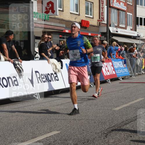 15.09.2024 - PSD Bank Halbmarathon Michael Strokosch http://msf.ph/oto/7065565 15.09.2024 11:57:40 Ziel 806, 978, 1281, 1289, 1302, 1647, 1827, 1920, 1987, 2572, 2905, 2929 meine-sportfotos.de