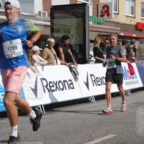 15.09.2024 - PSD Bank Halbmarathon Michael Strokosch http://msf.ph/oto/7065573 15.09.2024 11:57:41 Ziel 806, 1281, 1289, 1302, 1647, 1827, 1920, 1987, 2572, 2905, 2929, 3525 meine-sportfotos.de