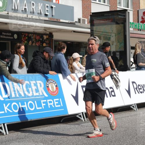 15.09.2024 - PSD Bank Halbmarathon Michael Strokosch http://msf.ph/oto/7065582 15.09.2024 11:57:42 Ziel 806, 1281, 1289, 1302, 1530, 1647, 1827, 1920, 1987, 2572, 2905, 2929, 3525 meine-sportfotos.de