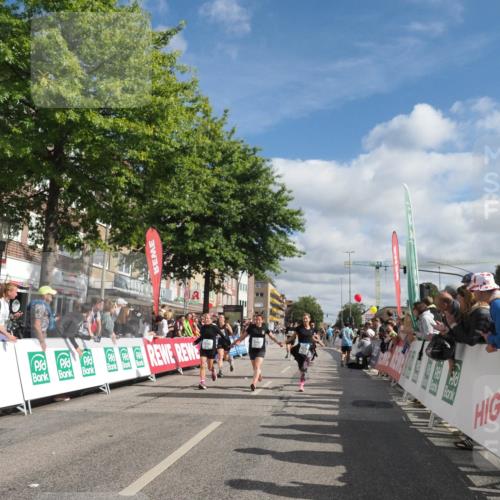 15.09.2024 - PSD Bank Halbmarathon Miley Keyser http://msf.ph/oto/7065589 15.09.2024 12:16:24 Ziel 2027, 2109, 2453, 2859, 3061, 3081, 3082, 3148, 3149, 3165, 3166, 3465 meine-sportfotos.de