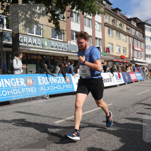 15.09.2024 - PSD Bank Halbmarathon Michael Strokosch http://msf.ph/oto/7065602 15.09.2024 11:57:46 Ziel 806, 1289, 1302, 1530, 1708, 1920, 1987, 2542, 2564, 2572, 2664, 2751, 2929, 3525 meine-sportfotos.de