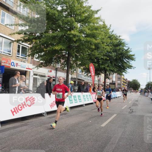 15.09.2024 - PSD Bank Halbmarathon Miley Keyser http://msf.ph/oto/7065605 15.09.2024 11:15:24 Ziel 533, 572, 573, 576, 577, 587, 602, 846, 855, 2465 meine-sportfotos.de