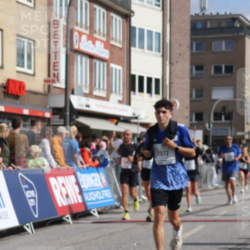 15.09.2024 - PSD Bank Halbmarathon Michael Strokosch http://msf.ph/oto/7065606 15.09.2024 11:57:47 Ziel 806, 1289, 1302, 1530, 1708, 1987, 2542, 2564, 2572, 2664, 2751, 3525 meine-sportfotos.de