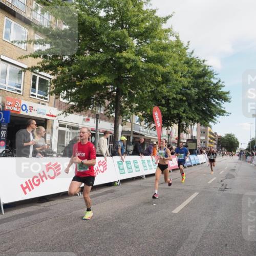 15.09.2024 - PSD Bank Halbmarathon Miley Keyser http://msf.ph/oto/7065608 15.09.2024 11:15:24 Ziel 533, 572, 573, 576, 577, 587, 602, 846, 855, 2465 meine-sportfotos.de