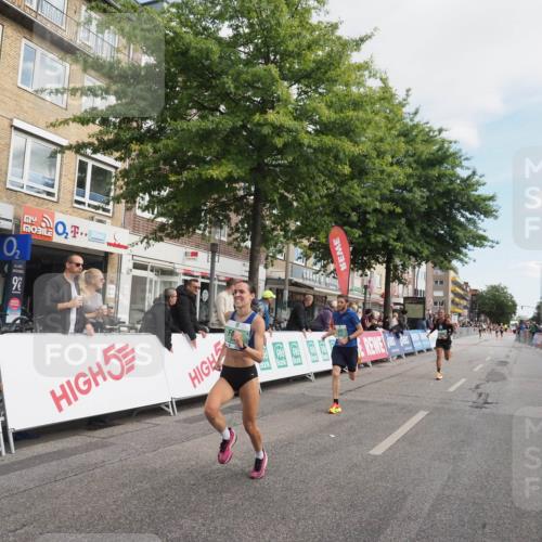 15.09.2024 - PSD Bank Halbmarathon Miley Keyser http://msf.ph/oto/7065625 15.09.2024 11:15:25 Ziel 533, 572, 573, 576, 577, 602, 846, 855, 2465 meine-sportfotos.de