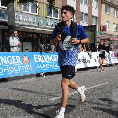 15.09.2024 - PSD Bank Halbmarathon Michael Strokosch http://msf.ph/oto/7065633 15.09.2024 11:57:50 Ziel 806, 975, 1289, 1302, 1530, 1708, 1900, 2512, 2542, 2564, 2572, 2664, 2751, 3525 meine-sportfotos.de