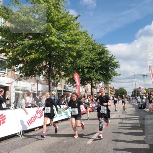 15.09.2024 - PSD Bank Halbmarathon Miley Keyser http://msf.ph/oto/7065646 15.09.2024 12:16:25 Ziel 2027, 2109, 2453, 2859, 3061, 3081, 3082, 3148, 3149, 3165, 3166, 3465 meine-sportfotos.de