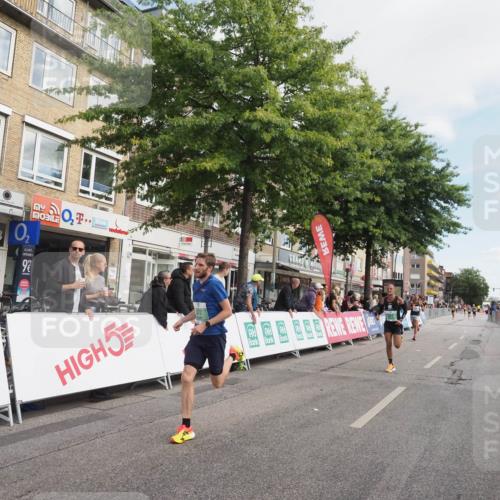 15.09.2024 - PSD Bank Halbmarathon Miley Keyser http://msf.ph/oto/7065649 15.09.2024 11:15:25 Ziel 533, 572, 573, 576, 577, 602, 846, 855, 2465 meine-sportfotos.de