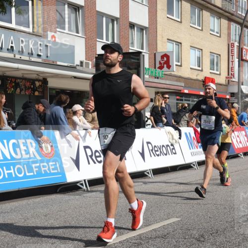 15.09.2024 - PSD Bank Halbmarathon Michael Strokosch http://msf.ph/oto/7065691 15.09.2024 11:57:58 Ziel 975, 1417, 1449, 1530, 1539, 1708, 1900, 2512, 2542, 2564, 2572, 2664, 2751, 2763, 2873, 3138, 3525 meine-sportfotos.de