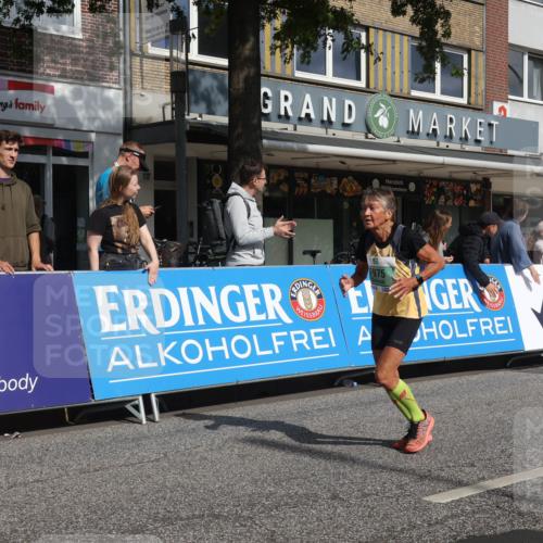 15.09.2024 - PSD Bank Halbmarathon Michael Strokosch http://msf.ph/oto/7065710 15.09.2024 11:58:00 Ziel 975, 1417, 1449, 1530, 1539, 1565, 1708, 1900, 2512, 2542, 2564, 2664, 2751, 2763, 2873, 3138, 3525 meine-sportfotos.de