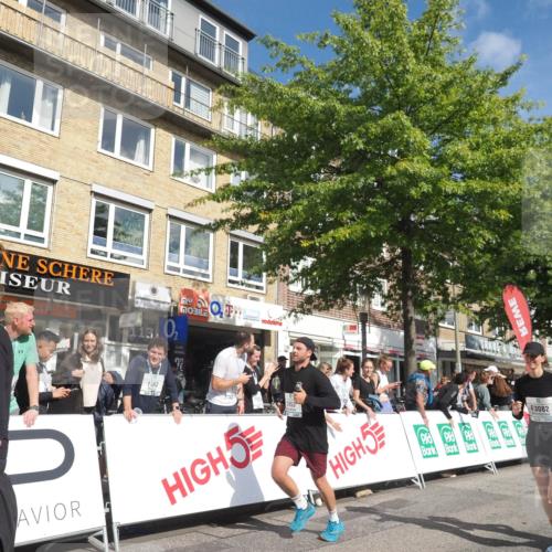 15.09.2024 - PSD Bank Halbmarathon Miley Keyser http://msf.ph/oto/7065711 15.09.2024 12:16:29 Ziel 2342, 2453, 2859, 3061, 3081, 3082, 3097, 3148, 3149, 3165, 3166, 3233, 3465 meine-sportfotos.de