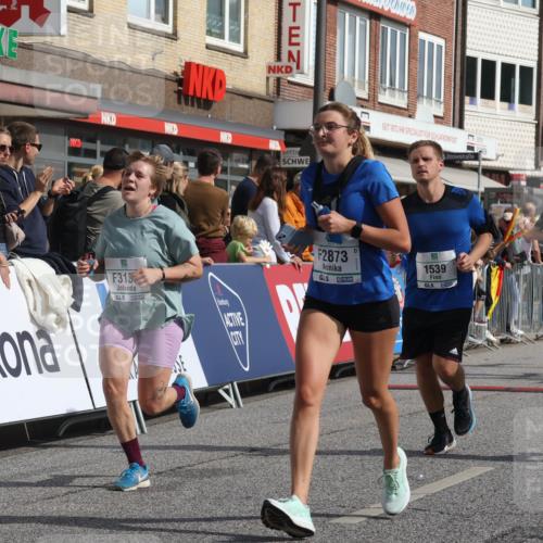 15.09.2024 - PSD Bank Halbmarathon Michael Strokosch http://msf.ph/oto/7065728 15.09.2024 11:58:03 Ziel 975, 1417, 1449, 1539, 1565, 1708, 1842, 1900, 2512, 2542, 2564, 2664, 2751, 2763, 2873, 3138 meine-sportfotos.de