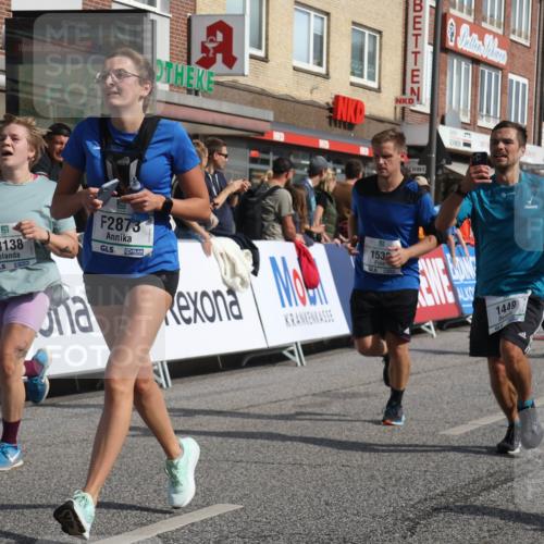 15.09.2024 - PSD Bank Halbmarathon Michael Strokosch http://msf.ph/oto/7065740 15.09.2024 11:58:04 Ziel 975, 1417, 1449, 1539, 1565, 1708, 1842, 1900, 2497, 2512, 2542, 2564, 2664, 2763, 2873, 2883, 3138, 3552 meine-sportfotos.de