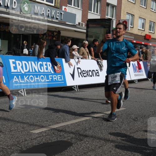 15.09.2024 - PSD Bank Halbmarathon Michael Strokosch http://msf.ph/oto/7065746 15.09.2024 11:58:05 Ziel 975, 1417, 1449, 1539, 1565, 1842, 1900, 2497, 2512, 2542, 2564, 2664, 2763, 2873, 2883, 3138, 3552 meine-sportfotos.de