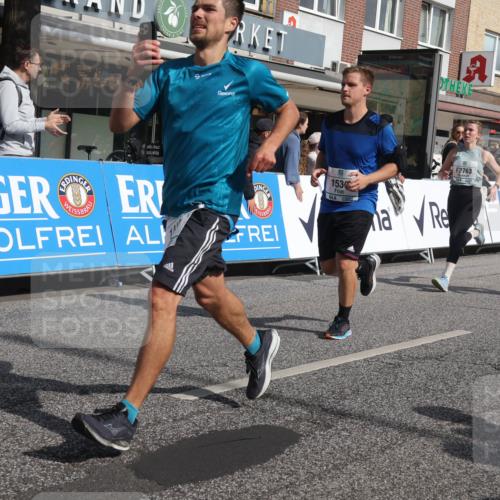 15.09.2024 - PSD Bank Halbmarathon Michael Strokosch http://msf.ph/oto/7065748 15.09.2024 11:58:06 Ziel 975, 1417, 1449, 1539, 1565, 1842, 1900, 2497, 2512, 2542, 2564, 2763, 2873, 2883, 3138, 3552 meine-sportfotos.de