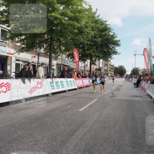 15.09.2024 - PSD Bank Halbmarathon Miley Keyser http://msf.ph/oto/7065755 15.09.2024 11:15:34 Ziel 405, 532, 572, 576, 846, 1086, 2465 meine-sportfotos.de