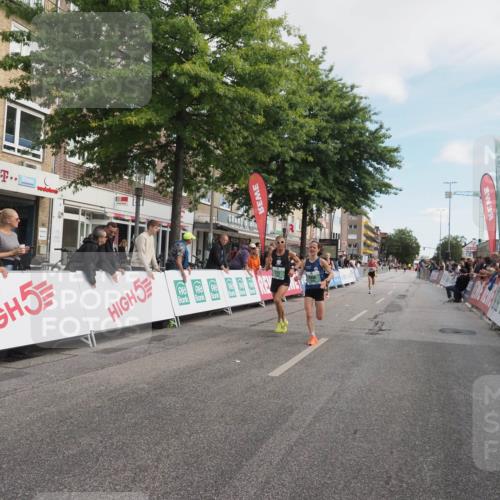 15.09.2024 - PSD Bank Halbmarathon Miley Keyser http://msf.ph/oto/7065771 15.09.2024 11:15:35 Ziel 405, 532, 572, 576, 846, 1086, 2465 meine-sportfotos.de