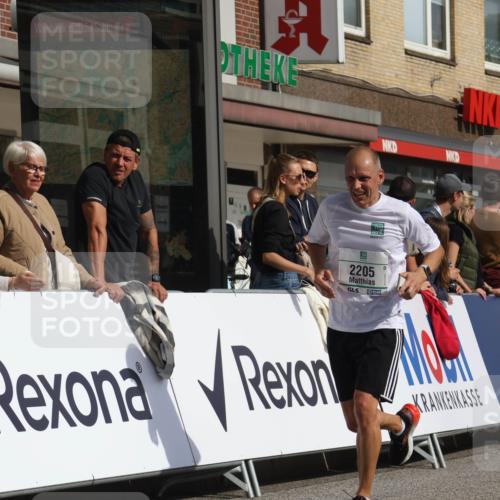 15.09.2024 - PSD Bank Halbmarathon Michael Strokosch http://msf.ph/oto/7065810 15.09.2024 11:58:16 Ziel 1417, 1449, 1539, 1565, 1642, 1842, 2205, 2497, 2763, 2773, 2823, 2883, 3552 meine-sportfotos.de