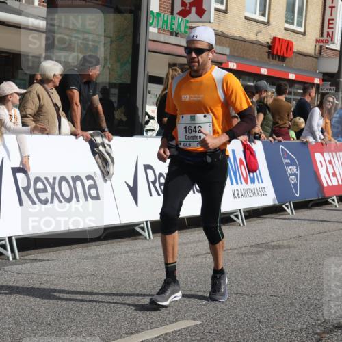 15.09.2024 - PSD Bank Halbmarathon Michael Strokosch http://msf.ph/oto/7065830 15.09.2024 11:58:19 Ziel 1303, 1565, 1642, 1818, 1842, 2101, 2205, 2497, 2773, 2823, 2870, 2883, 3552 meine-sportfotos.de