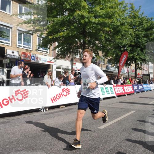 15.09.2024 - PSD Bank Halbmarathon Miley Keyser http://msf.ph/oto/7065852 15.09.2024 12:16:45 Ziel 2342, 2396, 2526, 2911, 3097, 3102, 3140, 3233, 3474, 3493, 3494 meine-sportfotos.de