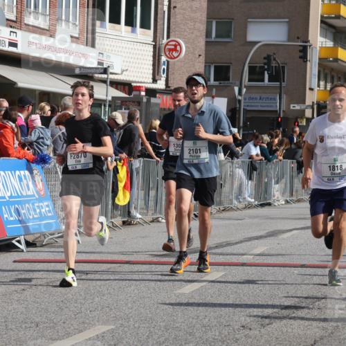15.09.2024 - PSD Bank Halbmarathon Michael Strokosch http://msf.ph/oto/7065861 15.09.2024 11:58:23 Ziel 1303, 1642, 1818, 1842, 1849, 1947, 2101, 2205, 2249, 2497, 2773, 2823, 2870, 2883, 3552 meine-sportfotos.de