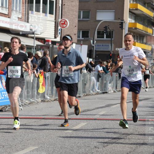 15.09.2024 - PSD Bank Halbmarathon Michael Strokosch http://msf.ph/oto/7065863 15.09.2024 11:58:23 Ziel 1303, 1642, 1818, 1842, 1849, 1947, 2101, 2205, 2249, 2497, 2773, 2823, 2870, 2883, 3552 meine-sportfotos.de