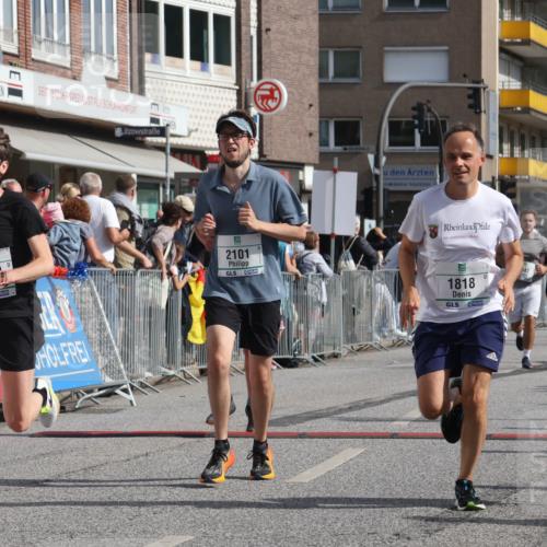 15.09.2024 - PSD Bank Halbmarathon Michael Strokosch http://msf.ph/oto/7065868 15.09.2024 11:58:24 Ziel 1303, 1642, 1818, 1849, 1947, 2101, 2205, 2249, 2497, 2773, 2823, 2870, 2883, 3552 meine-sportfotos.de