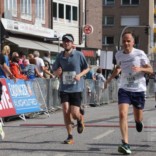 15.09.2024 - PSD Bank Halbmarathon Michael Strokosch http://msf.ph/oto/7065870 15.09.2024 11:58:24 Ziel 1303, 1642, 1818, 1849, 1947, 2101, 2205, 2249, 2497, 2773, 2823, 2870, 2883, 3552 meine-sportfotos.de
