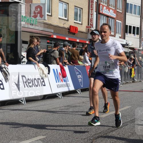 15.09.2024 - PSD Bank Halbmarathon Michael Strokosch http://msf.ph/oto/7065882 15.09.2024 11:58:25 Ziel 1303, 1642, 1818, 1849, 1947, 2101, 2205, 2249, 2474, 2773, 2823, 2860, 2870 meine-sportfotos.de