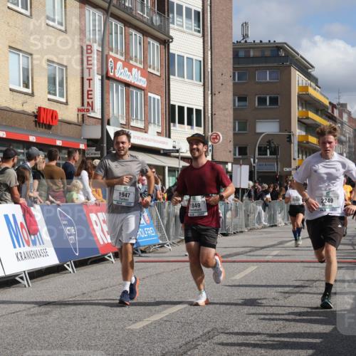 15.09.2024 - PSD Bank Halbmarathon Michael Strokosch http://msf.ph/oto/7065900 15.09.2024 11:58:30 Ziel 1303, 1642, 1818, 1822, 1849, 1865, 1947, 2101, 2249, 2474, 2773, 2823, 2860, 2870, 2885, 3553 meine-sportfotos.de