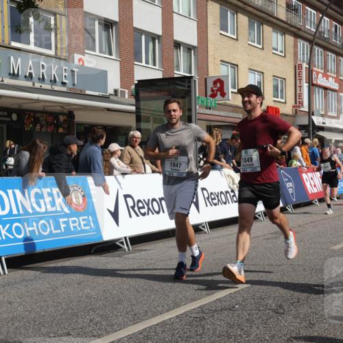 15.09.2024 - PSD Bank Halbmarathon Michael Strokosch http://msf.ph/oto/7065910 15.09.2024 11:58:32 Ziel 1283, 1303, 1818, 1822, 1849, 1865, 1947, 2038, 2101, 2249, 2474, 2773, 2823, 2860, 2870, 2885, 3553 meine-sportfotos.de