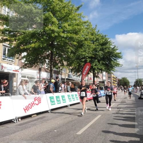 15.09.2024 - PSD Bank Halbmarathon Miley Keyser http://msf.ph/oto/7065911 15.09.2024 12:16:51 Ziel 1157, 2342, 2396, 2526, 2911, 3102, 3140, 3193, 3233, 3474, 3493, 3494, 3558 meine-sportfotos.de