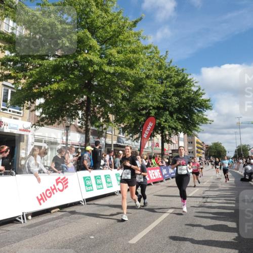 15.09.2024 - PSD Bank Halbmarathon Miley Keyser http://msf.ph/oto/7065919 15.09.2024 12:16:51 Ziel 1157, 2342, 2396, 2526, 2911, 3102, 3140, 3193, 3233, 3474, 3493, 3494, 3558 meine-sportfotos.de