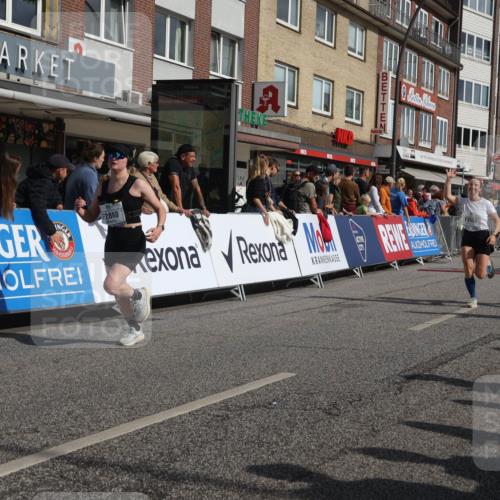 15.09.2024 - PSD Bank Halbmarathon Michael Strokosch http://msf.ph/oto/7065924 15.09.2024 11:58:34 Ziel 1283, 1303, 1711, 1818, 1822, 1849, 1865, 1919, 1947, 1992, 2038, 2101, 2249, 2474, 2760, 2860, 2870, 2885, 3553 meine-sportfotos.de