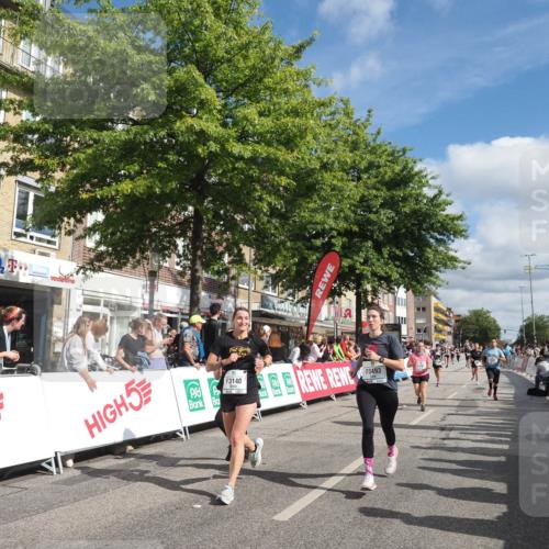 15.09.2024 - PSD Bank Halbmarathon Miley Keyser http://msf.ph/oto/7065931 15.09.2024 12:16:52 Ziel 1157, 2396, 2526, 2911, 2969, 3102, 3140, 3193, 3474, 3493, 3494, 3558 meine-sportfotos.de