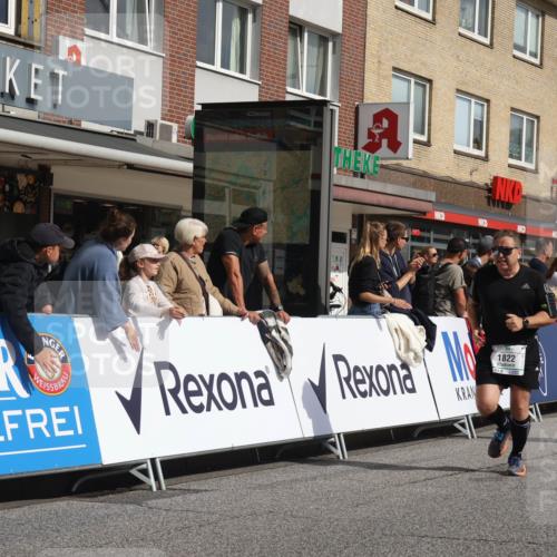 15.09.2024 - PSD Bank Halbmarathon Michael Strokosch http://msf.ph/oto/7065954 15.09.2024 11:58:38 Ziel 1283, 1303, 1711, 1822, 1849, 1865, 1919, 1947, 1955, 1992, 2038, 2249, 2474, 2760, 2860, 2885, 3051, 3551, 3553 meine-sportfotos.de