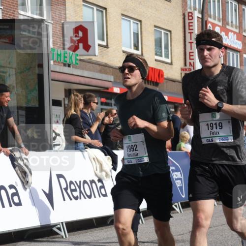 15.09.2024 - PSD Bank Halbmarathon Michael Strokosch http://msf.ph/oto/7065992 15.09.2024 11:58:43 Ziel 1283, 1711, 1822, 1865, 1890, 1919, 1955, 1992, 2038, 2249, 2297, 2474, 2760, 2860, 2885, 3022, 3051, 3528, 3551, 3553 meine-sportfotos.de