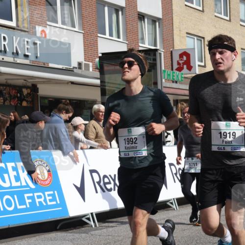15.09.2024 - PSD Bank Halbmarathon Michael Strokosch http://msf.ph/oto/7065996 15.09.2024 11:58:44 Ziel 1283, 1711, 1822, 1865, 1890, 1919, 1955, 1992, 2038, 2297, 2474, 2760, 2860, 2885, 3022, 3051, 3528, 3551, 3553 meine-sportfotos.de