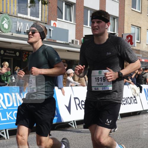 15.09.2024 - PSD Bank Halbmarathon Michael Strokosch http://msf.ph/oto/7066001 15.09.2024 11:58:44 Ziel 1283, 1711, 1822, 1865, 1890, 1919, 1955, 1992, 2038, 2297, 2474, 2760, 2860, 2885, 3022, 3051, 3528, 3551, 3553 meine-sportfotos.de