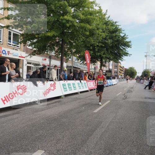 15.09.2024 - PSD Bank Halbmarathon Miley Keyser http://msf.ph/oto/7066010 15.09.2024 11:16:05 Ziel 410, 497, 502, 542, 560 meine-sportfotos.de