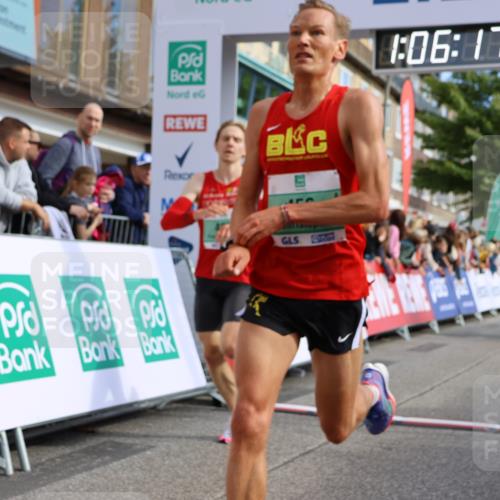 15.09.2024 - PSD Bank Halbmarathon Strokosch-Dieckow http://msf.ph/oto/7066018 15.09.2024 11:07:08 Ziel 456, 459, 460, 461, 467, 468, 472, 805 meine-sportfotos.de