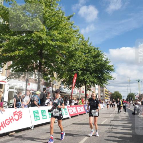 15.09.2024 - PSD Bank Halbmarathon Miley Keyser http://msf.ph/oto/7066042 15.09.2024 12:16:58 Ziel 1157, 2117, 2270, 2277, 2526, 2686, 2969, 3102, 3109, 3118, 3140, 3193, 3493, 3494, 3558 meine-sportfotos.de