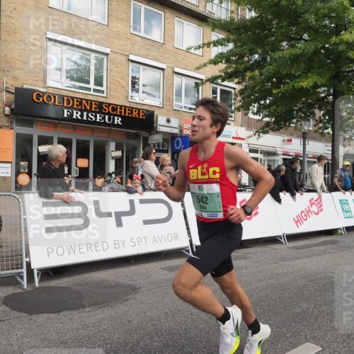 15.09.2024 - PSD Bank Halbmarathon Miley Keyser http://msf.ph/oto/7066049 15.09.2024 11:16:06 Ziel 407, 410, 497, 502, 542, 560 meine-sportfotos.de