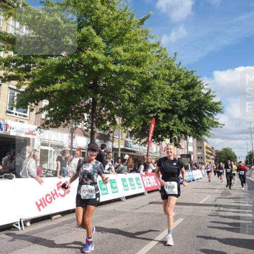 15.09.2024 - PSD Bank Halbmarathon Miley Keyser http://msf.ph/oto/7066058 15.09.2024 12:16:59 Ziel 1157, 2117, 2270, 2277, 2526, 2686, 2969, 3102, 3109, 3118, 3140, 3193, 3493, 3494, 3558 meine-sportfotos.de