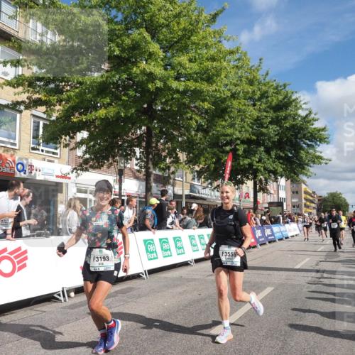 15.09.2024 - PSD Bank Halbmarathon Miley Keyser http://msf.ph/oto/7066073 15.09.2024 12:16:59 Ziel 1157, 2117, 2270, 2277, 2526, 2686, 2969, 3102, 3109, 3118, 3140, 3193, 3493, 3494, 3558 meine-sportfotos.de